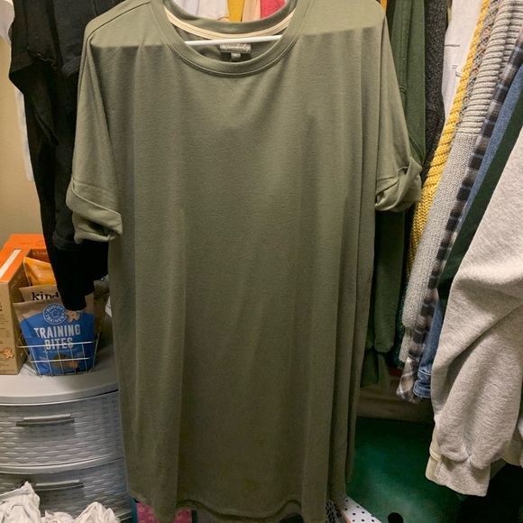 Olive green T-shirt dress - Picture 1 of 2